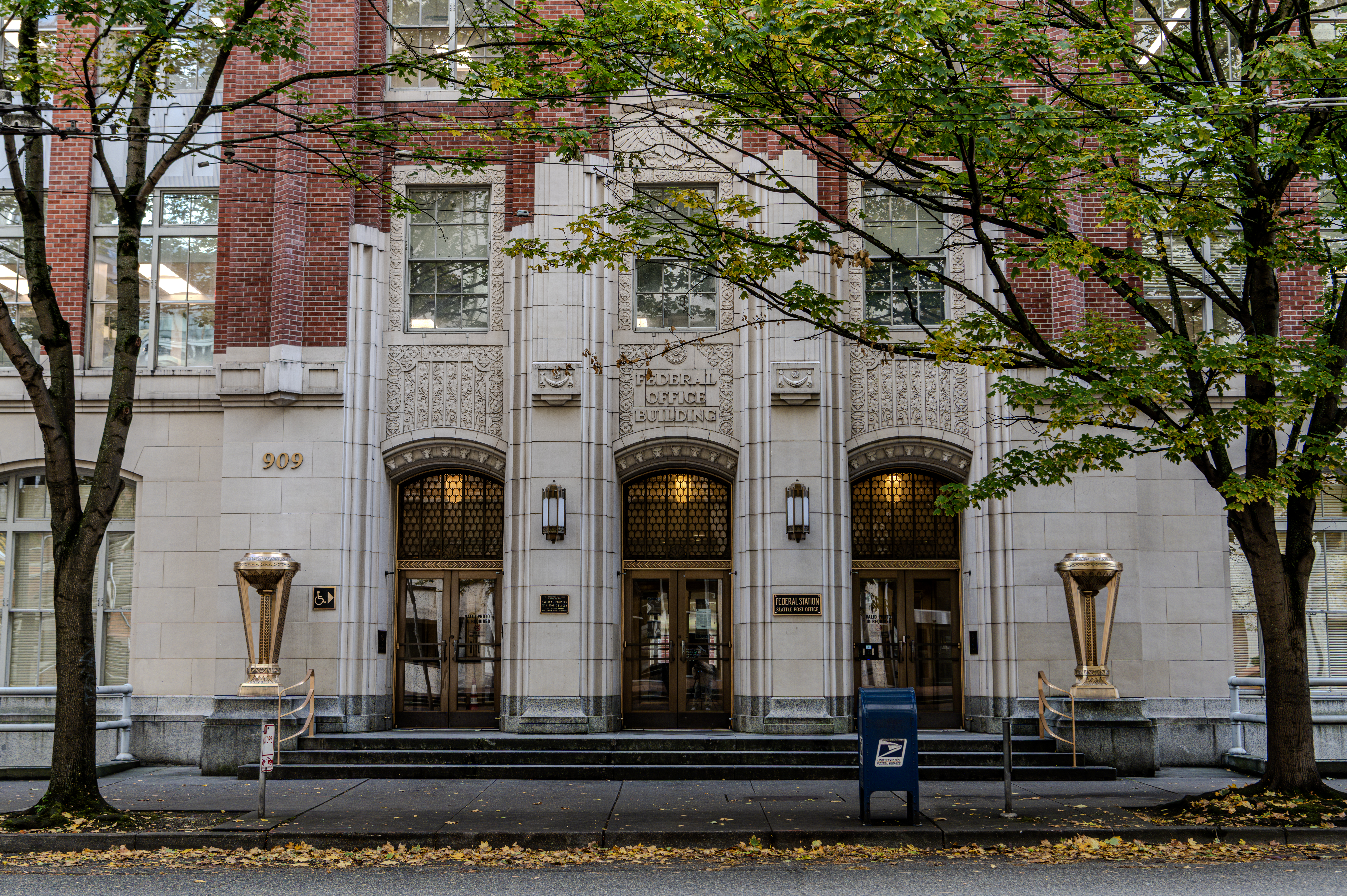 Seattle 909 1st Ave Federal Office Building